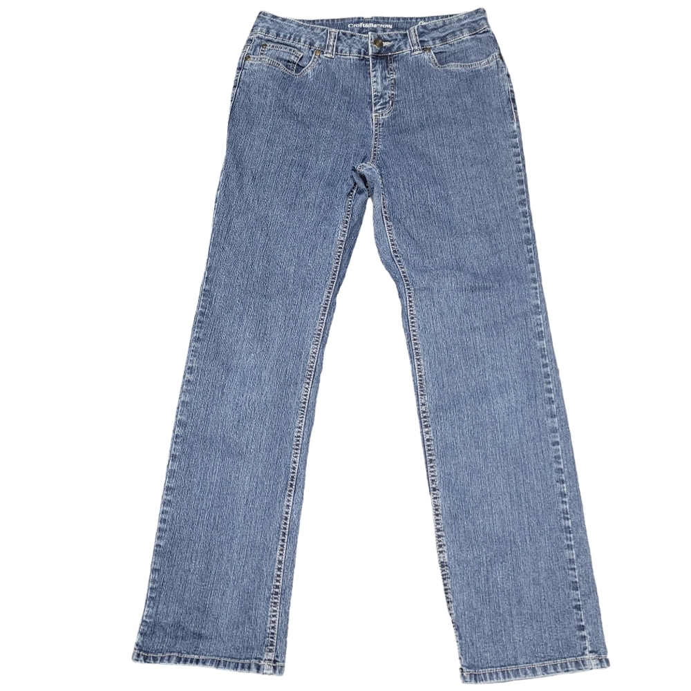 Croft & Barrow Classic Fit Straight Leg Jeans.  Size 8. Excellent Condition.